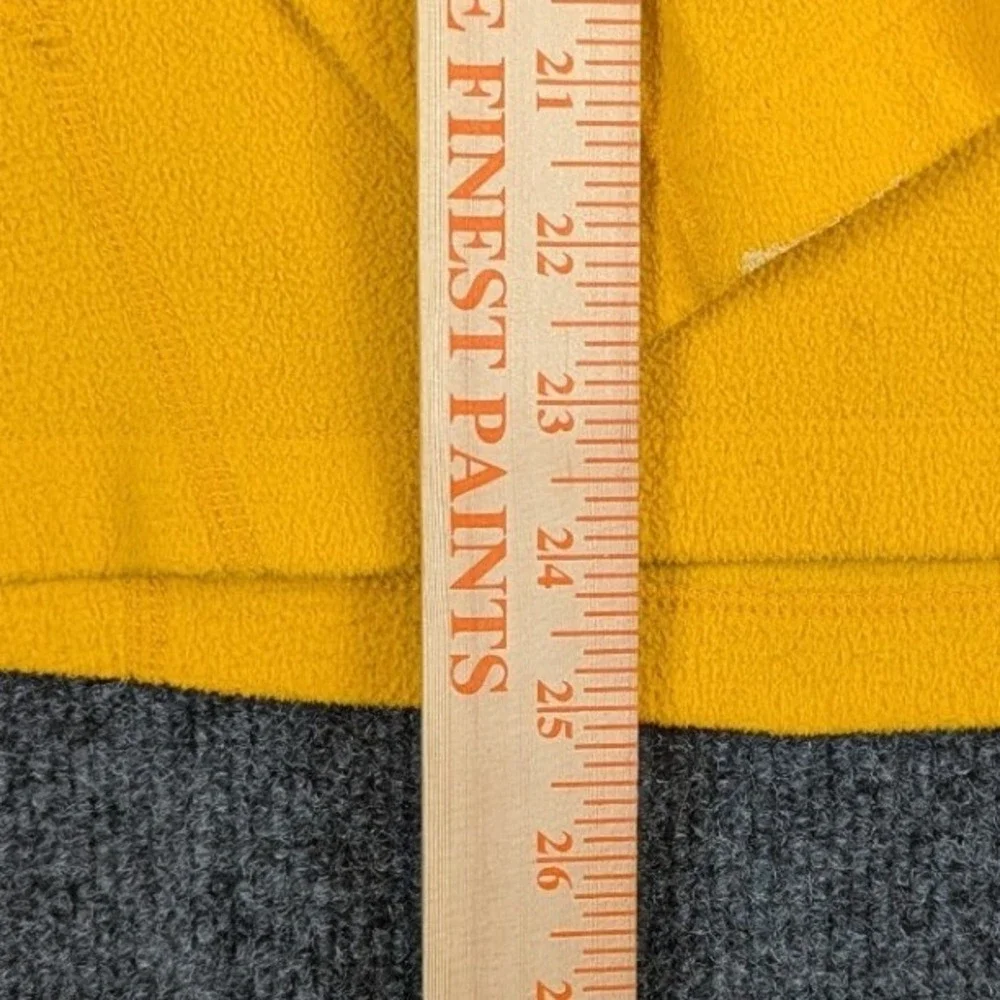 The North Face Mens TKA 100 FlashDry‎ 1/4 Zip Fleece Pullover Yellow Medium